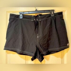 Zero XPosure Women’s Black Swim Shorts with White Stitching. Size XXL GUC